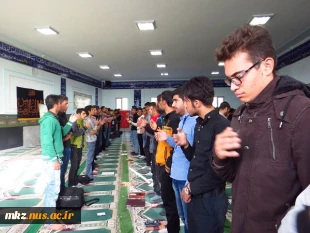 قرائت زیارت عاشورا در نمازخانه دانشکده در ایام محرم شهید دشت کربلا همراه با پذیرایی   2