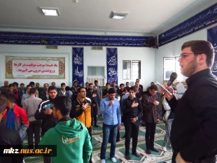 قرائت زیارت عاشورا در نمازخانه دانشکده در ایام محرم شهید دشت کربلا همراه با پذیرایی   4