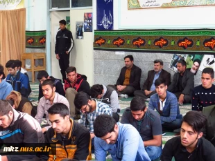 قرائت زیارت عاشورا در نمازخانه دانشکده در ایام محرم شهید دشت کربلا همراه با پذیرایی   13