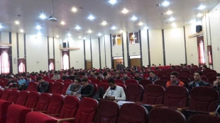 برگزاری جلسه توجیهی دانشجویان جدید الورود  12