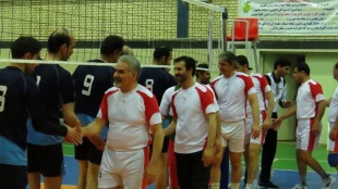 اتمام مسابقات والیبال کارکنان دانشگاه های شهر اراک با نایب قهرمانی دانشگاه فنی امیرکبیر اراک 8