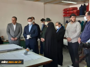 بازدید جناب آقای مهندس سیدعلی آقازاده  استاندار مرکزی از کارگاه تولید ماسک دانشگاه فنی و حرفه ای استان مرکزی واحد دختران اراک (اطهر) 2