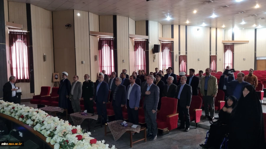 برگزاری مراسم گرامیداشت روز ملی فناوری هسته ای و محفل نورانی انس با قرآن  5
